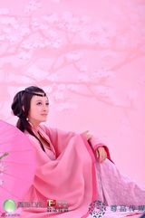 组图：花儿拍古装穿越大片 尹林光子扮演武则天