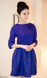 组图：景甜出席品牌时装周 精致时尚品味获赞誉