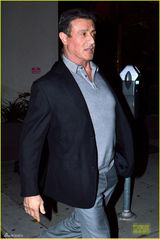 组图：史泰龙与斯坦森双硬汉聚餐 娇妻美艳