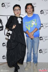 组图：邓丽欣遭催婚 赵雅芝否认与汪明荃不和