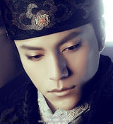 组图：那些颠覆视觉妖气横行的男明星