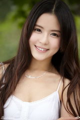 组图：温心夏日清新写真曝光 演绎“纯淡青”美女