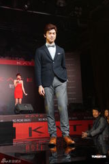 组图：陈柏霖鼓励选手自信 理想情人要独一无二