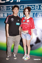 高清：关楚耀谢卫兰寄语祝福 坦言未收其演出邀请