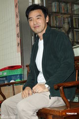 组图：《梦十七》台北取景 隋棠兴奋和钟镇涛合影