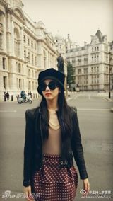 组图：李思思生活照曝光 一改春晚范儿变萌少女