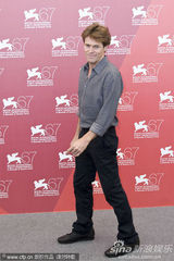 高清图：《一个女人》发布 导演吉亚塔携老公秀恩爱