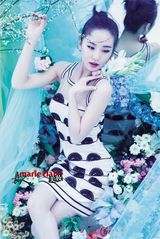 组图：刘诗诗早春写真烈焰红唇短发俏美