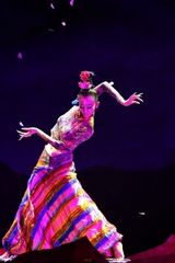 组图：容中尔甲杨丽萍《藏谜》精彩剧照