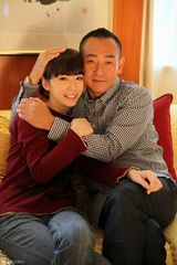 组图：《完美丈夫》曝剧照 展示70后80后幸福生活