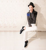 组图：宣璐俏皮春日写真演绎百变小萝莉