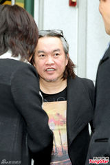 组图：台艺人徐风追思会 好友张菲余天现身致意