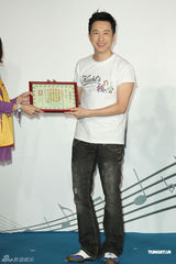 组图：庾澄庆中国好声音带队表现遭批不受影响