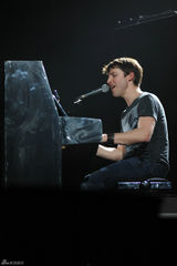 组图：詹姆斯中国巡演收官 登月献礼感动全场