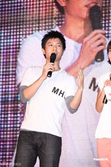 组图：韦礼安自谦非白马王子 不接受床戏