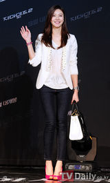 组图：朴信惠昌珉等助阵《特种部队2》VIP首映