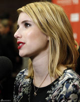 高清组图：艾玛-罗伯兹短裙亮相圣丹斯电影节