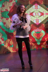 组图：张韶涵白色精灵装现身新专辑北京首唱会