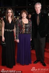 高清组图：《六楼的女人》首映礼 娜塔丽娅深V惊艳 