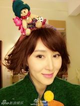 组图：众星欢乐庆圣诞 Angela可爱林志玲性感