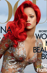 组图：蕾安娜登杂志4月刊封面 透视装性感出镜