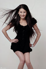 高清图：芒果台大戏《丝丝心动》 颖儿抢夺蓝正龙