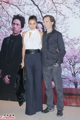 组图：叶佩雯郭伟亮浪漫大婚 陈奕迅喜当兄弟团