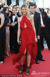 幻灯图集：《人与神》首映 艾曼纽-贝阿捧场