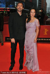 幻灯图集：电影《蜂蜜》首映 女主演Tuelin性感高贵