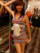 幻灯图集：黑涩会美眉蔷蔷服饰写真 甜美可爱