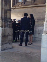 组图：范冰冰谢霆锋巴黎时装周会面 牵手录节目