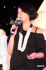 幻灯图集：刘若英现身上海 SHE想尝世博台湾馆小吃