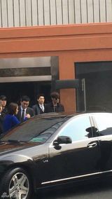 组图：李敏镐现身马年春晚最后一次联排