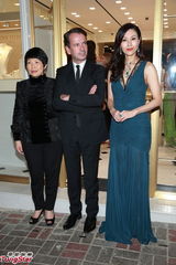 组图：李嘉欣性感亮相优雅妩媚