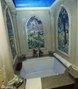 组图：阿汤哥带苏瑞入住迪斯尼城堡套房