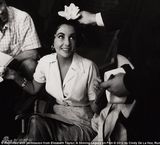 高清图：伊丽莎白-泰勒生前罕见偷拍照曝光