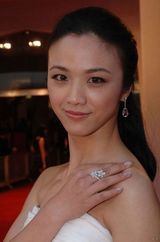 组图：汤唯淡妆拍新片有突破 韩国网民赞其漂亮