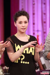 组图：阿娇上节目有说有笑疑甩失恋阴霾