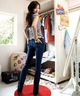 高清组图：李民浩文彩苑代言 亲密恩爱阳光活力