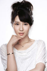 高清图：方安娜签约鑫宝源 打造水做的女孩儿