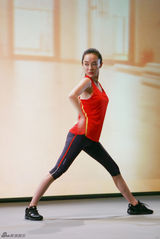 组图：霍思燕运动写真拍足12小时 形象健康获赞