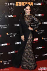 组图：众星亮相幕后英雄盛典 邓超执导新片开拍