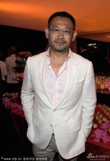 组图：李宇春贾樟柯杨澜等亮相中国之夜