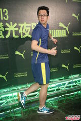 组图：桂纶镁凤小岳出席活动相约夜跑