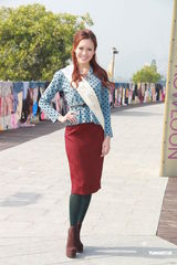 组图：候选中华小姐背景雄厚 徐少强之女曾志伟护航