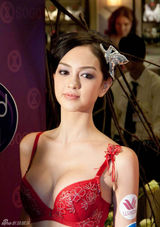 组图：香港话题混血模特Jessica C百张性感美图