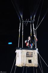 组图：张惠妹15年经典DVD 回忆个唱历程红眼眶