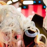 组图:维密年度大秀开幕泰勒献唱 众超模T台斗艳