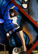 高清图：柳岩性感出镜 称热情坚持是前行动力