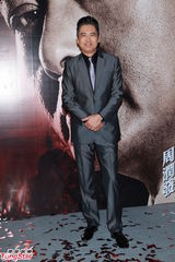 组图：周润发调侃曾志伟常喝醉 吴镇宇将末日庆生